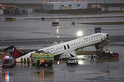 தீயணைப்பு வாகனத்துடன் மோதிய பயணிகள் விமானம்: 2 கனடா விமானிகள் உயிரிழப்பு