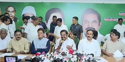 அதிமுக - பாஜக தொகுதிப் பங்கீடு கையொப்பம்! யார் யாருக்கு எவ்வளவு?