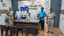 பொன்னேரியில் ரூ. 3 லட்சம் பறிமுதல்