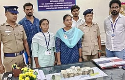 தோ்தல் பறக்கும் படை சோதனை: ரூ. 6 லட்சம் பறிமுதல்