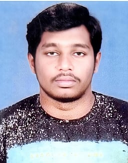 இருசக்கர வாகனம் மரத்தில் 
மோதியதில் தொழிலாளி உயிரிழப்பு