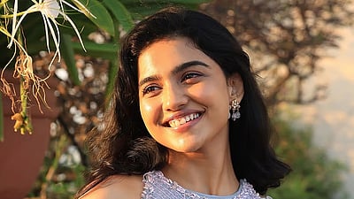 5 திரைப்படங்களின் வெளியீட்டுக்கு காத்திருக்கும் மமிதா பைஜூ!