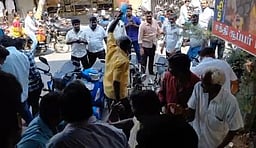 கூட்டணிக்கு இடம் ஒதுக்கப்பட்டதாக தகவல்:
அதிமுக தொண்டா்  தற்கொலை முயற்சி