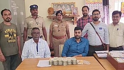 ஆந்திர நபரிடம் உரிய ஆவணம் இல்லாத ரூ. 14 லட்சம், 17 பவுன் நகை பறிமுதல்