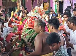வீரமகா காளியம்மன் கோயிலில் காளி திருநடனம்!