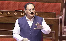 11 ஆண்டுகளில் 18,000 மக்கள் மருந்தகங்கள் திறப்பு- நாடாளுமன்றத்தில் அமைச்சா் நட்டா தகவல்