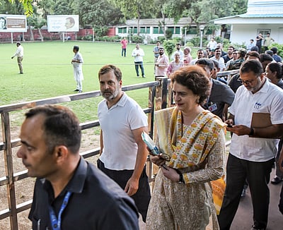 காங்கிரஸ் அலுவலகத்தை காலி செய்யுங்கள்! மத்திய அரசு கெடு!