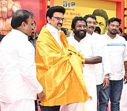 உதய சூரியன் சின்னத்தில் போட்டியிடும் முக்குலத்தோர் புலிப்படை! - கருணாஸ்