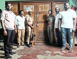 சிதம்பரம் தொகுதிக்கான  வாக்குப்பதிவு இயந்திரங்கள் பாதுகாப்பாக வைப்பு