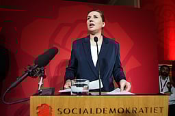 தேர்தலில் படுதோல்வி! டென்மான்க் பிரதமர் ராஜிநாமா!