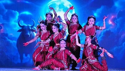 ராசிபுரம் பொன்வரதராஜ பெருமாள் கோயிலில் நாட்டிய நிகழ்ச்சி