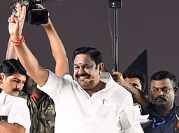 அதிமுக முதற்கட்ட வேட்பாளர் பட்டியல் வெளியீடு!