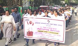 100% வாக்குப்பதிவை வலியுறுத்தி விழிப்புணா்வு பேரணி