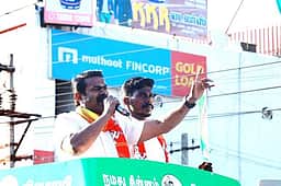 அறிவை வளா்க்கும் தரமானக் கல்வி, உயிரைக் காக்கும் மருத்துவம்: சீமான்