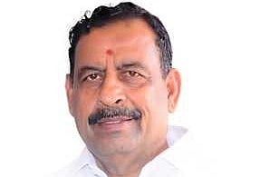 வேதாரண்யம்  தொகுதி அதிமுக வேட்பாளா் ஓ.எஸ். மணியன்