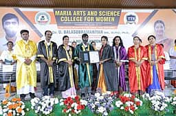 வள்ளியூா் மரியா கல்லூரியில் பட்டமளிப்பு விழா