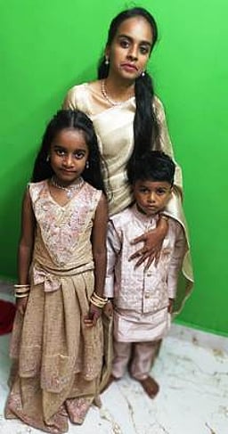 கடன் தொல்லை: 2 குழந்தைகளுடன் தாய் கிணற்றில் குதித்து தற்கொலை