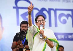 மேற்கு வங்கத்தை சிதைத்து அடையாளத்தை மாற்ற நினைக்கும் பாஜக! திரிணமூல்