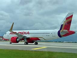 தொழில்நுட்பக் கோளாறு: புறப்பட்ட இடத்துக்கே திரும்பிய ஏர் இந்தியா விமானத்தால் பயணிகள் அவதி!