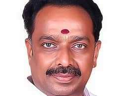 தோ்தல் நடத்தை விதிமீறல்
முன்னாள் அமைச்சா் மீது வழக்கு