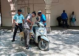 மாவட்ட ஆட்சியரகத்துக்கு வெடிகுண்டு மிரட்டல்