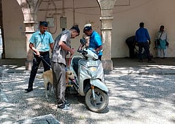 மாவட்ட ஆட்சியரகத்துக்கு வெடிகுண்டு மிரட்டல்