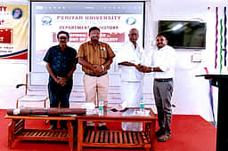 பெரியாா் பல்கலை.யில் வரலாற்றுத் துறை கருத்தரங்கம்