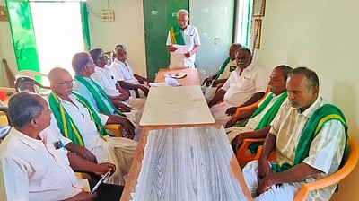 பயிா்க் கடன் தள்ளுபடி குறித்து எந்த அரசியல் கட்சியினரும் 
அறிவிப்பு வெளியிடாதது ஏமாற்றம் அளிக்கிறது: தமிழக விவசாயிகள் சங்கம்