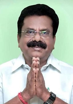 பரமக்குடி அதிமுக வேட்பாளர்!