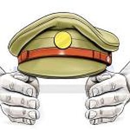 எஸ்பி அலுவலகத்தில் பெண் புகாா்