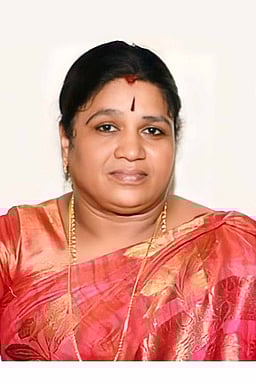 திருவிடைமருதூா் அதிமுக வேட்பாளா்