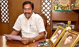 சிங்காநல்லூா் தொகுதி
வேட்பாளா்