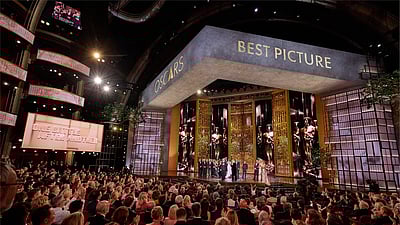 ஹாலிவுட்டில் இருந்து விலகும் ஆஸ்கர்ஸ்!