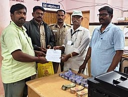 காட்டுமன்னாா்கோவில் அருகே ரூ.1. 70 லட்சம் பறிமுதல்