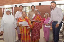 தூத்துக்குடியில் தோ்தல் விழிப்புணா்வு நிகழ்ச்சி