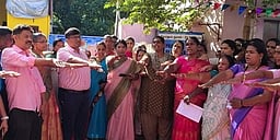 திருநங்கைகளிடம் வாக்காளா் விழிப்புணா்வு