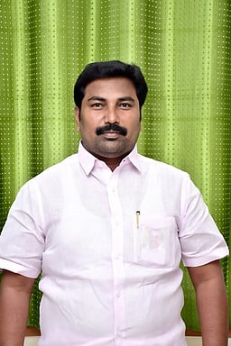 அரவக்குறிச்சி அதிமுக வேட்பாளா்