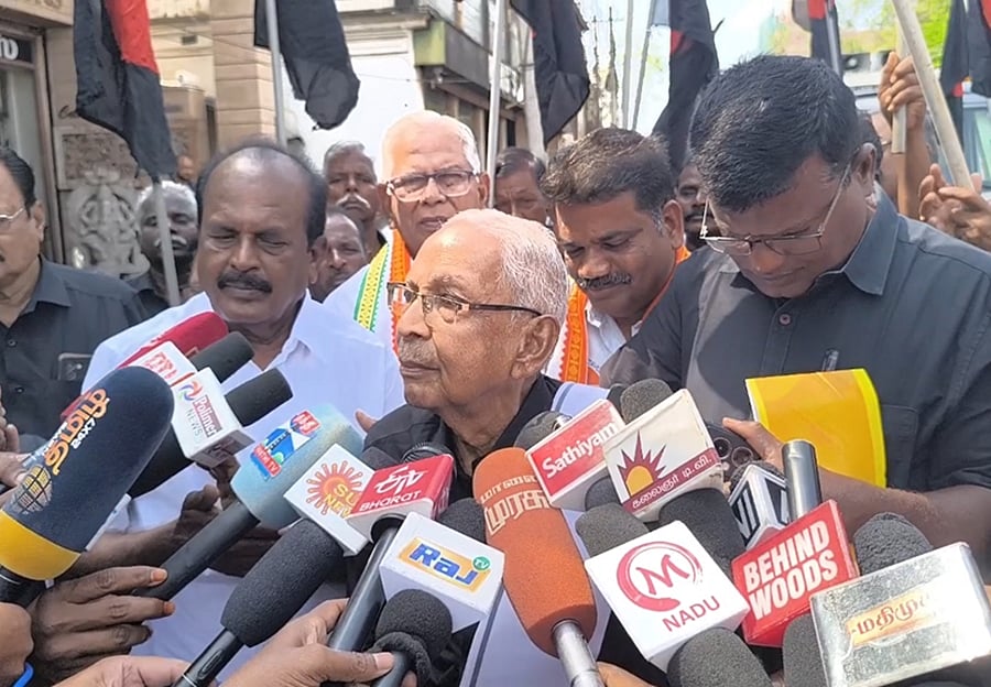 விஜய்யை அரசியல்வாதியாக பார்க்கவில்லை: கி.வீரமணி