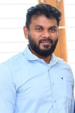 தென்காசி தொகுதி திமுக வேட்பாளா்