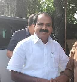 அமைச்சா் சிவ.வீ.மெய்யநாதனின்
 சொத்து மதிப்பு ரூ. 39 லட்சம்