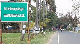 55 ஆண்டுகளுக்கு பின் 
வாசுதேவநல்லூரில் களம் காணும் திமுக! உற்சாகத்தில் தொண்டா்கள்!