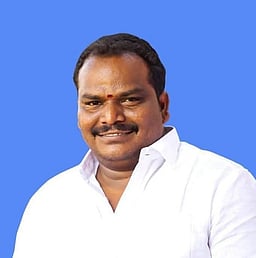 கிருஷ்ணராயபுரம் திமுக வேட்பாளா்!