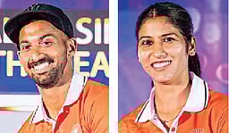 ஹா்திக், நவ்னீத்துக்கு ஹாக்கி இந்தியா விருது