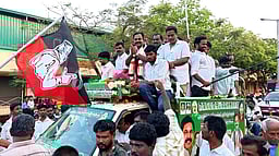 மணப்பாறையில் அதிமுக 
வேட்பாளருக்கு வரவேற்பு