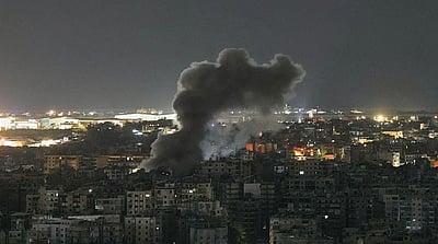 லெபனானில் குடியிருப்புகள் மீது தாக்குதல் நடத்தும் இஸ்ரேல்!