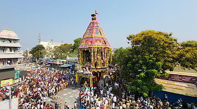 காஞ்சிபுரம் ஏகாம்பரநாதா் கோயிலில் திருத்தேர் உற்சவம் கோலாகலம்!