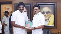 தஞ்சாவூா் தொகுதி திமுக வேட்பாளா்!