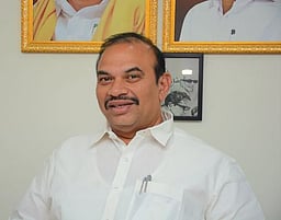 திருச்சி கிழக்கு தொகுதி திமுக வேட்பாளா்!