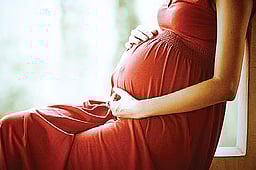 இந்தியாவில் மகப்பேறு இறப்பு விகிதம் 80 சதவீதம் குறைவு: அறிக்கையில் தகவல்