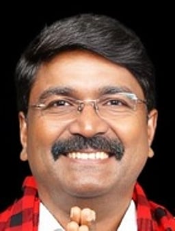 வேடசந்தூா் திமுக வேட்பாளர்!